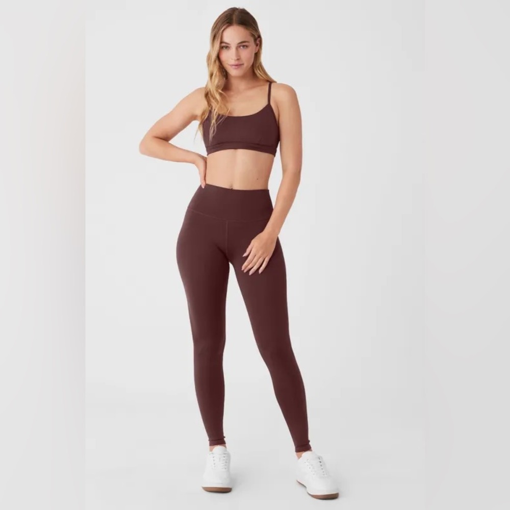 ALO YOGA High-Waist Airlift Legging Full 28” Length in cherry cola